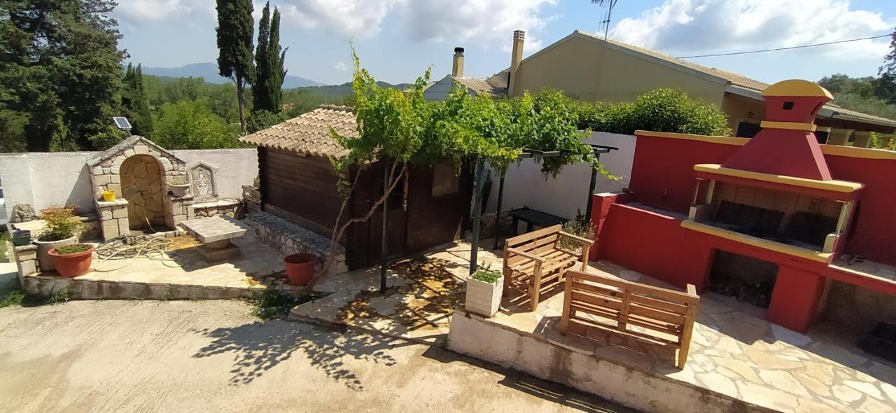 Гостевой дом House In The Country Vatos Экстерьер фото